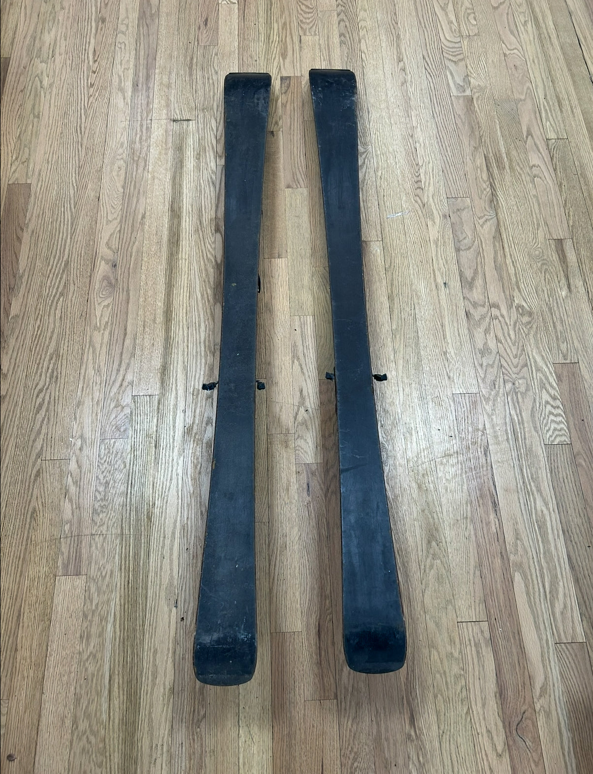 Salomon XDrive Skis – 160cm (With Bindings)