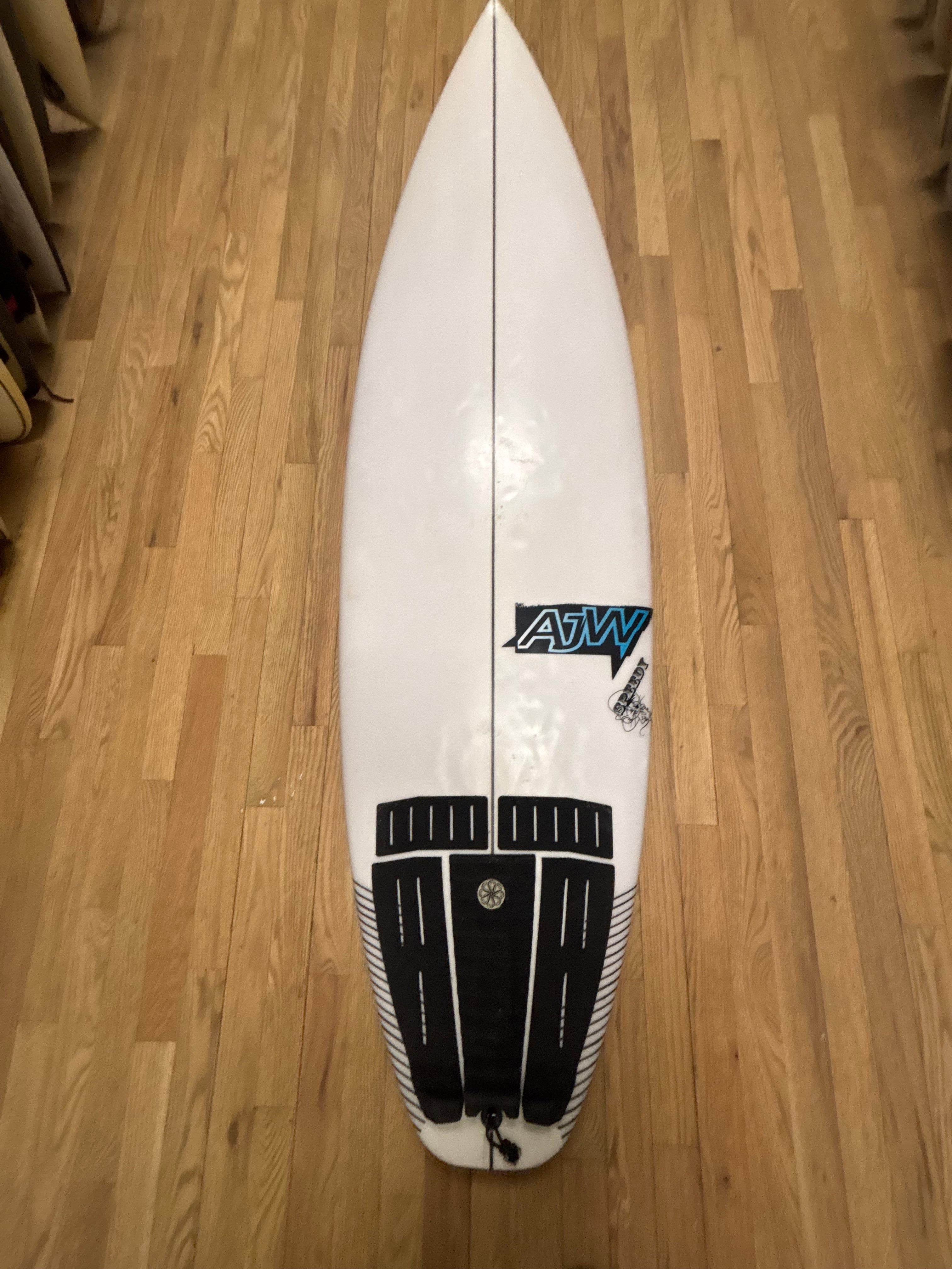 Premium Pre-Owned Surfboards: Foamies to Performance – SurfNSpark