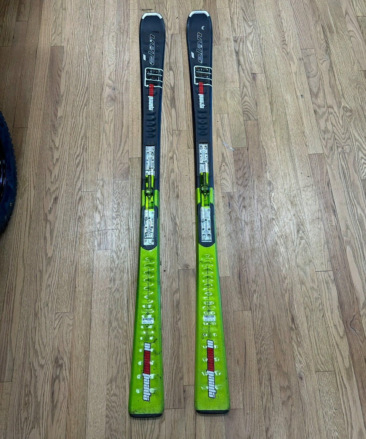 Elan Race Skis – 150cm (Skis Only)