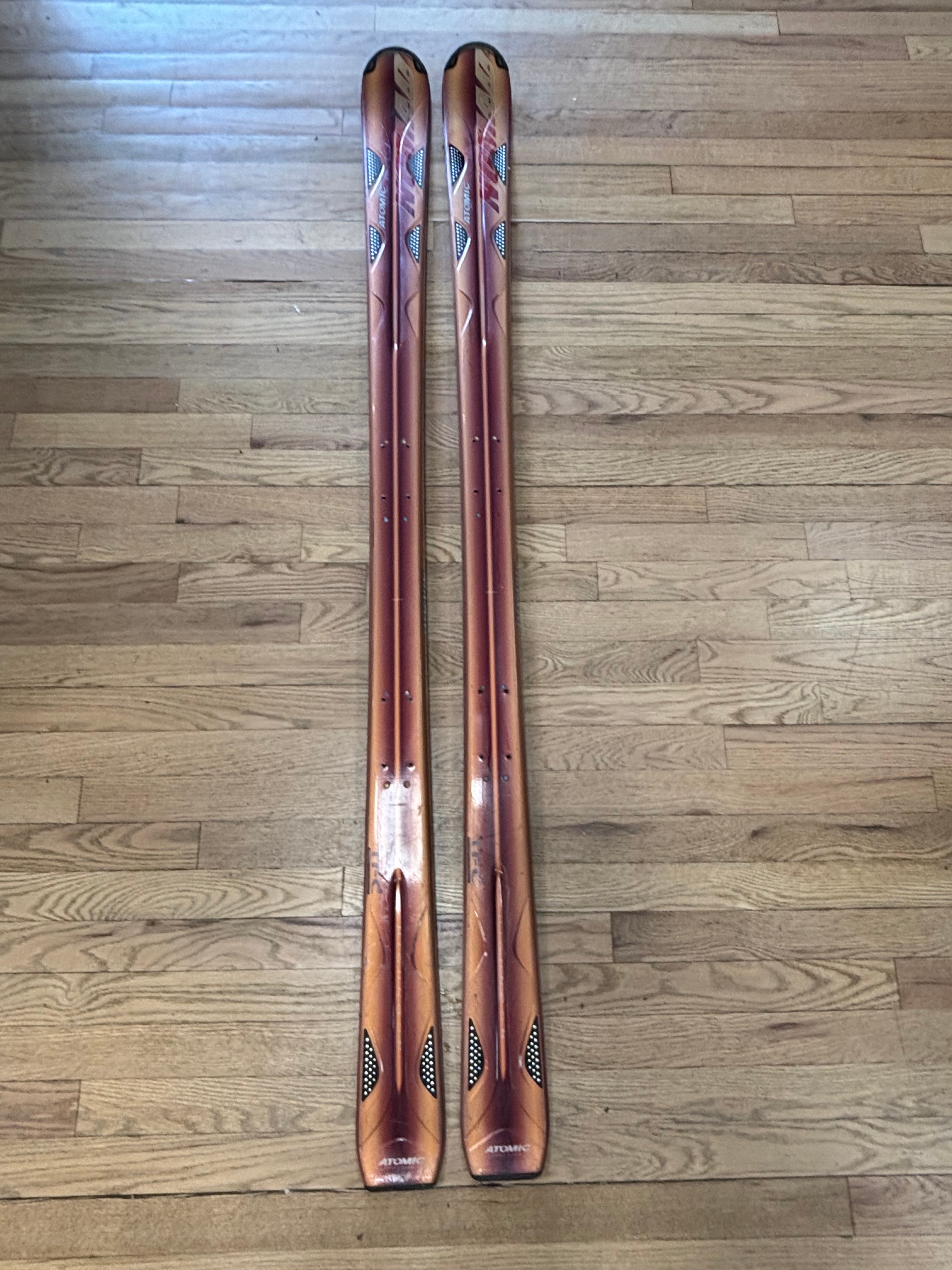 Atomic Skis – 170cm