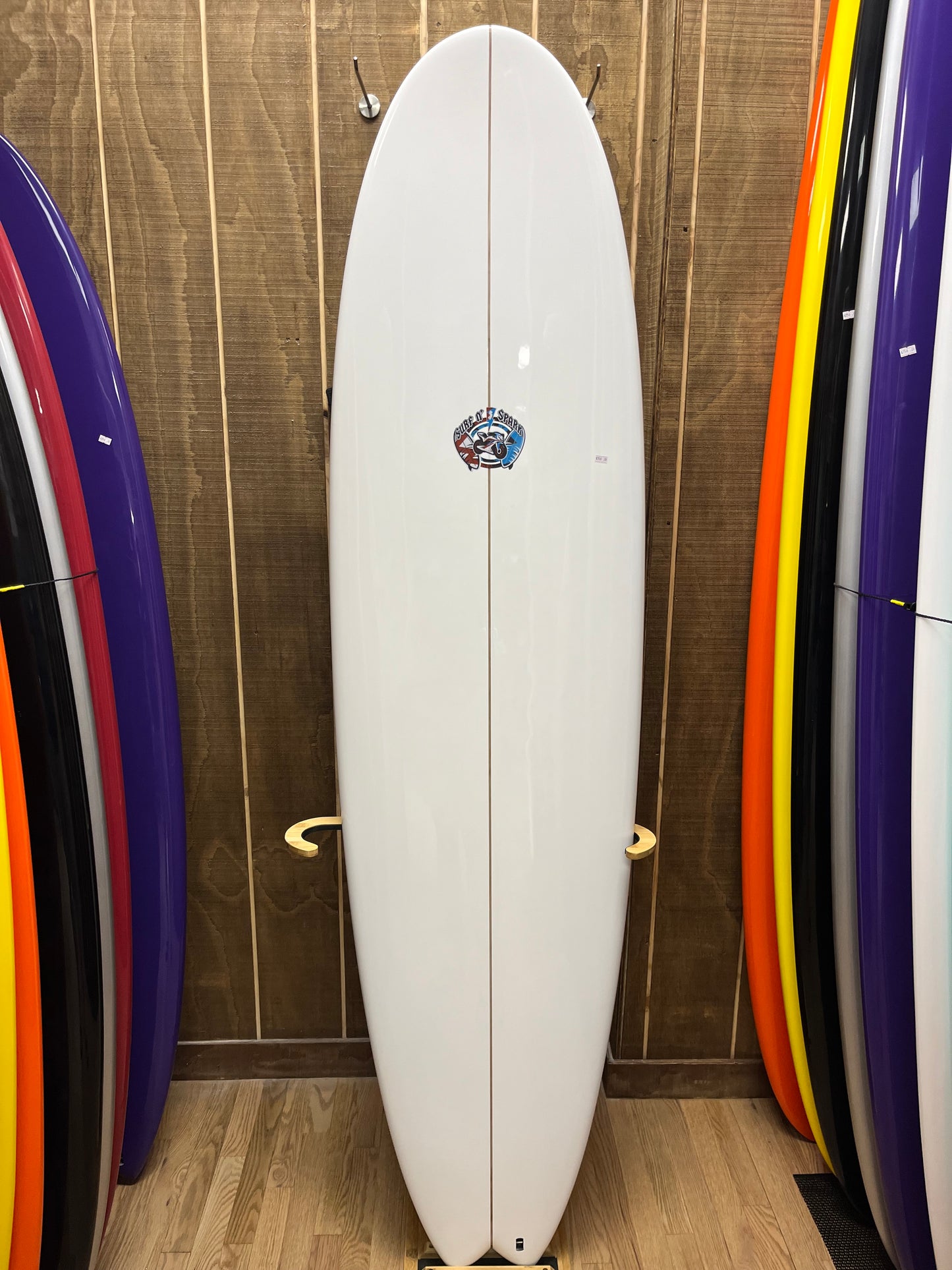 7’0 SNS White