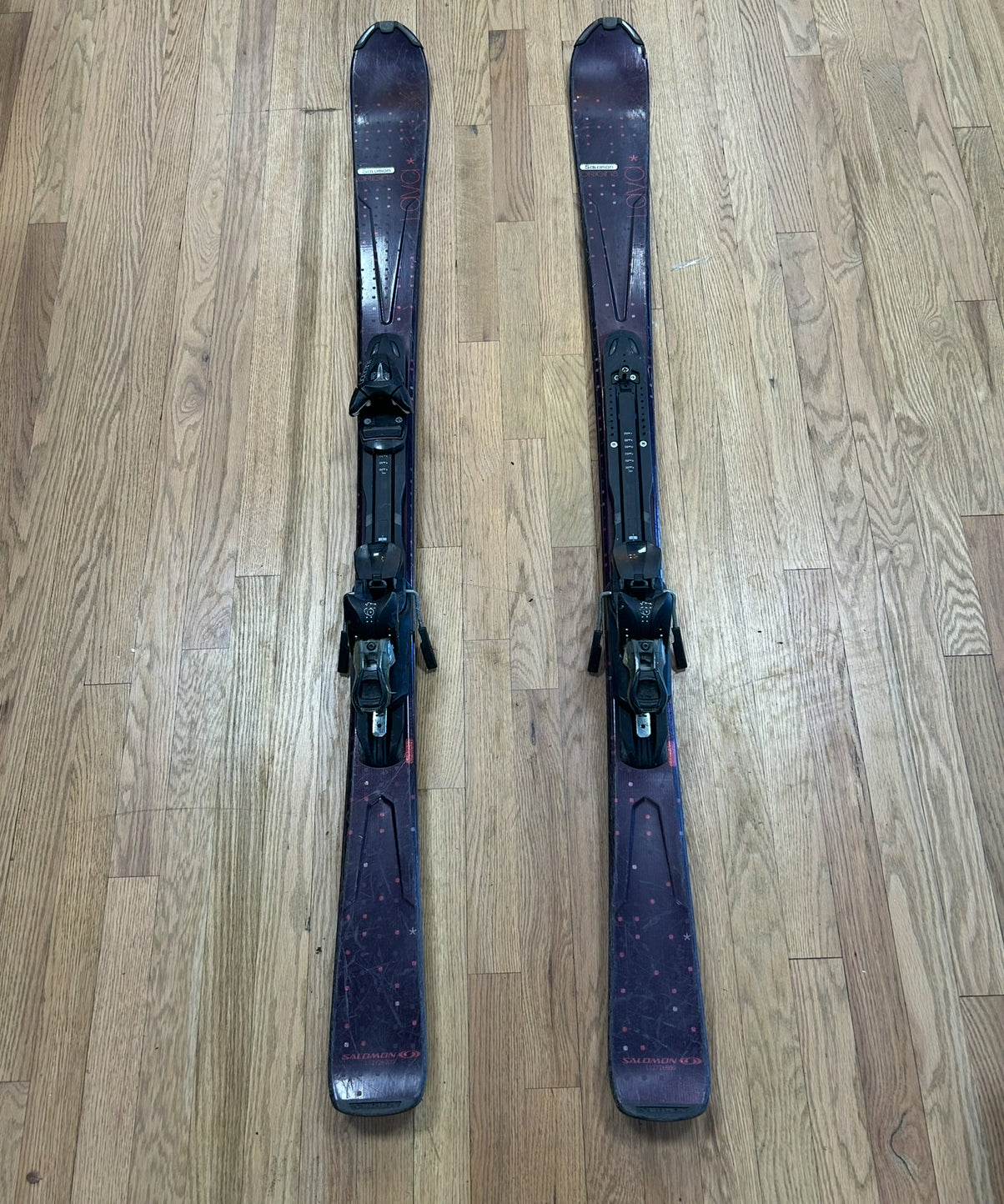 Salomon XDrive Skis – 160cm (With Bindings)