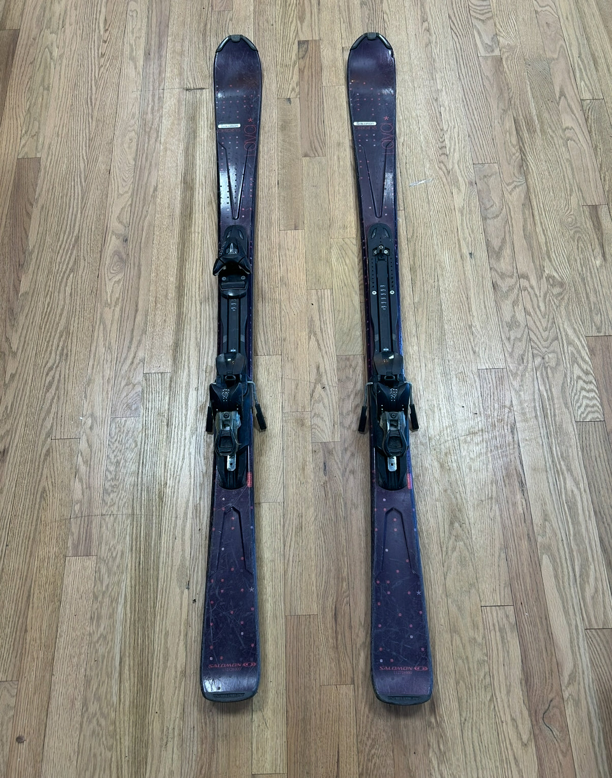 Salomon XDrive Skis – 160cm (With Bindings)