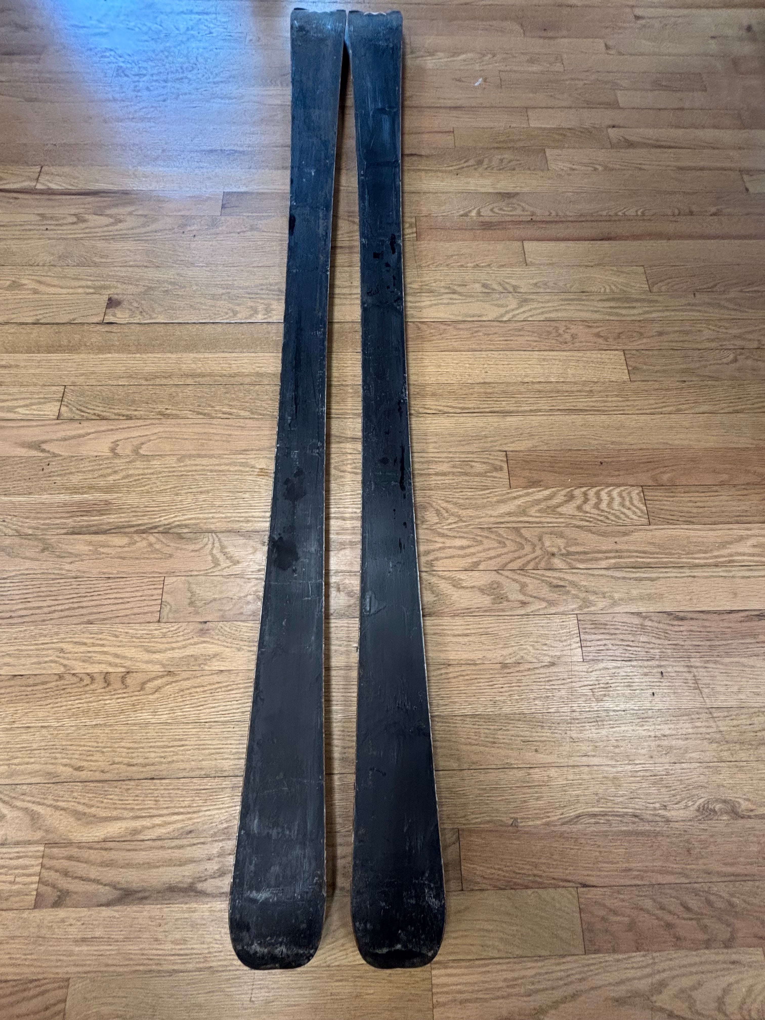 Volkl Supersport Skis – 170cm