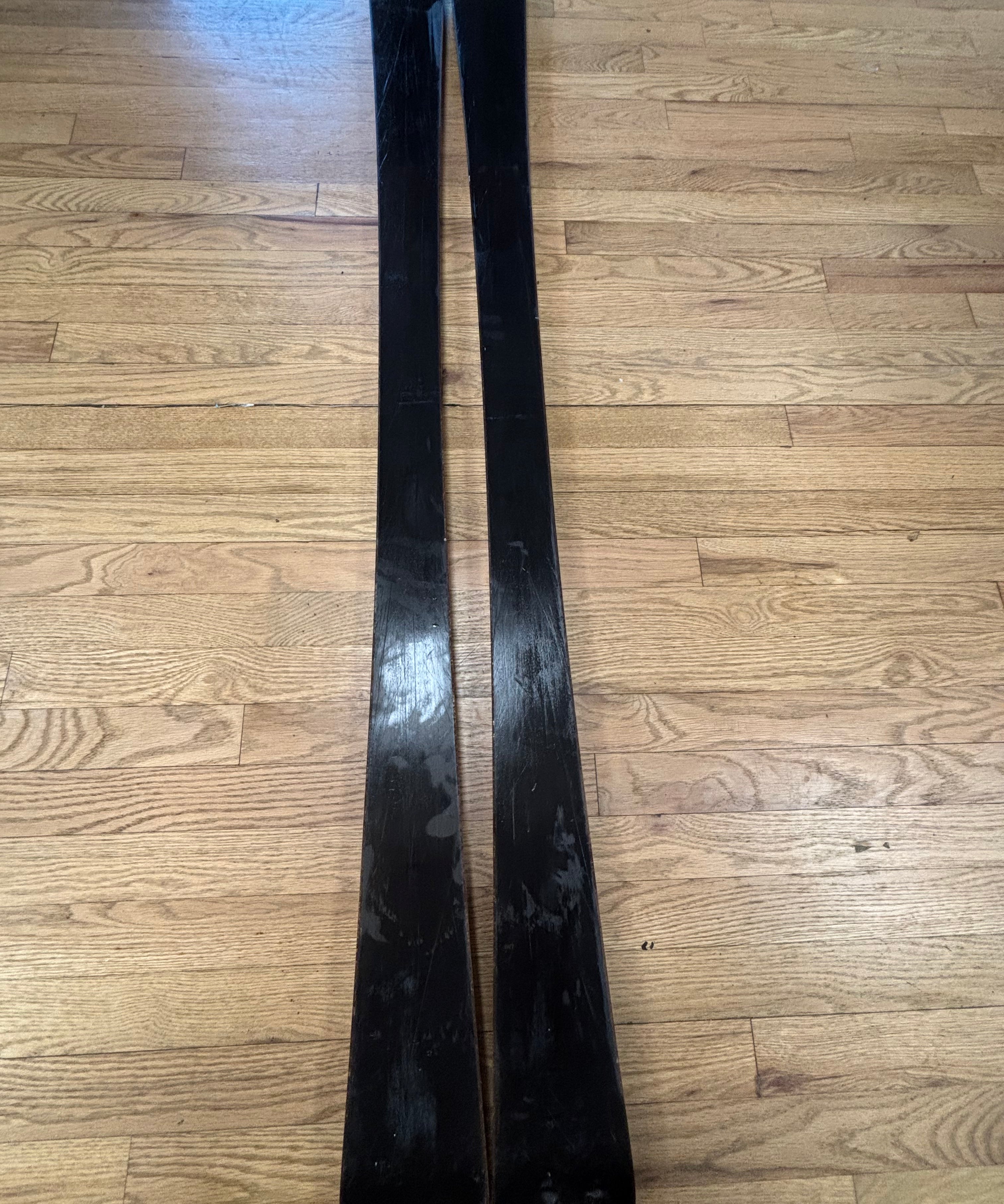 Blizzard Viva Skis – 160cm