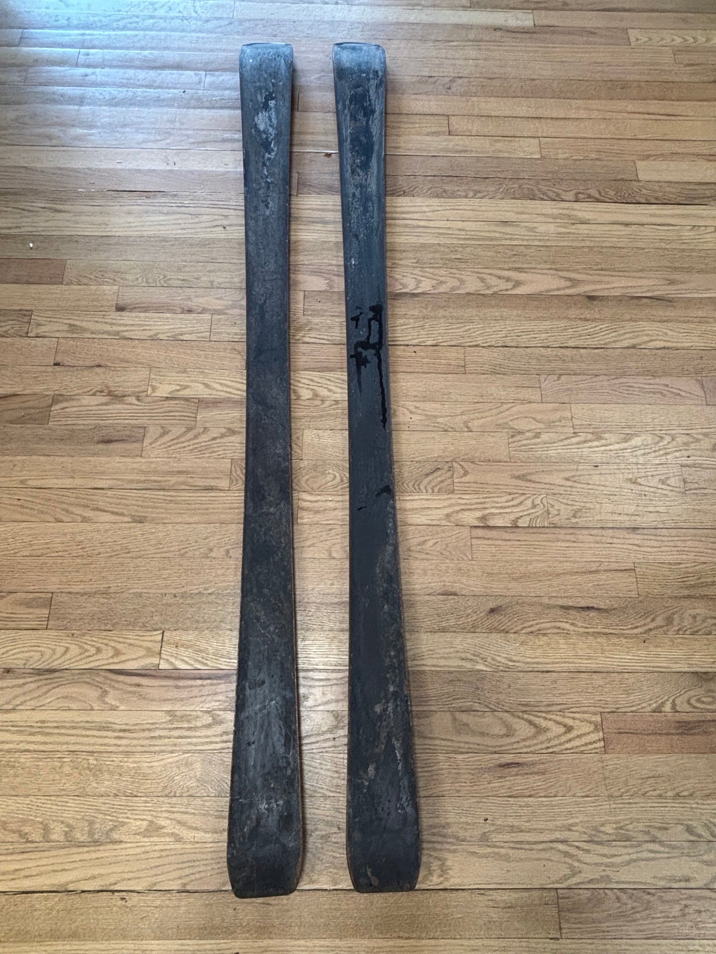 Atomic Skis – 170cm